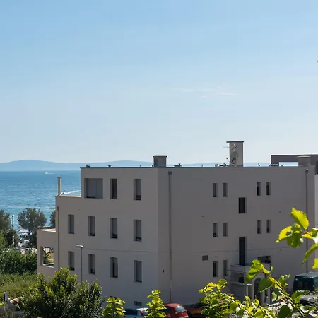 Luxury Near The Beach1 Pensión 4*