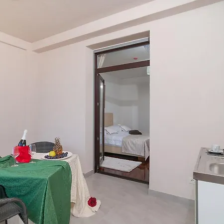 Pensión Luxury Near The Beach1