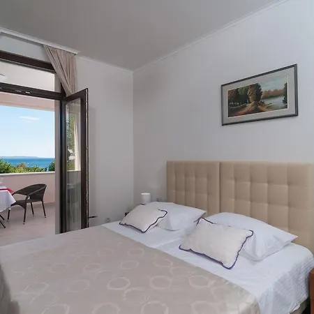 Luxury Near The Beach1 Konukevi 4*